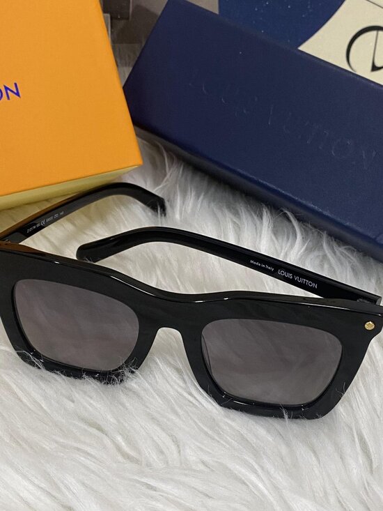 ??Women\'s Louis Vuitton Sunglasses main image 6